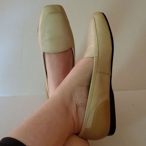 Flats Loafers Slip On Shoes Enzo Angiolini Leather Cream Tan Women's WOMAN'S 7M - Picture 15 of 15